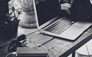 爱游戏全站注册-大连英博客场表现稳健，积分稳步攀升，大连英新科技有限公司