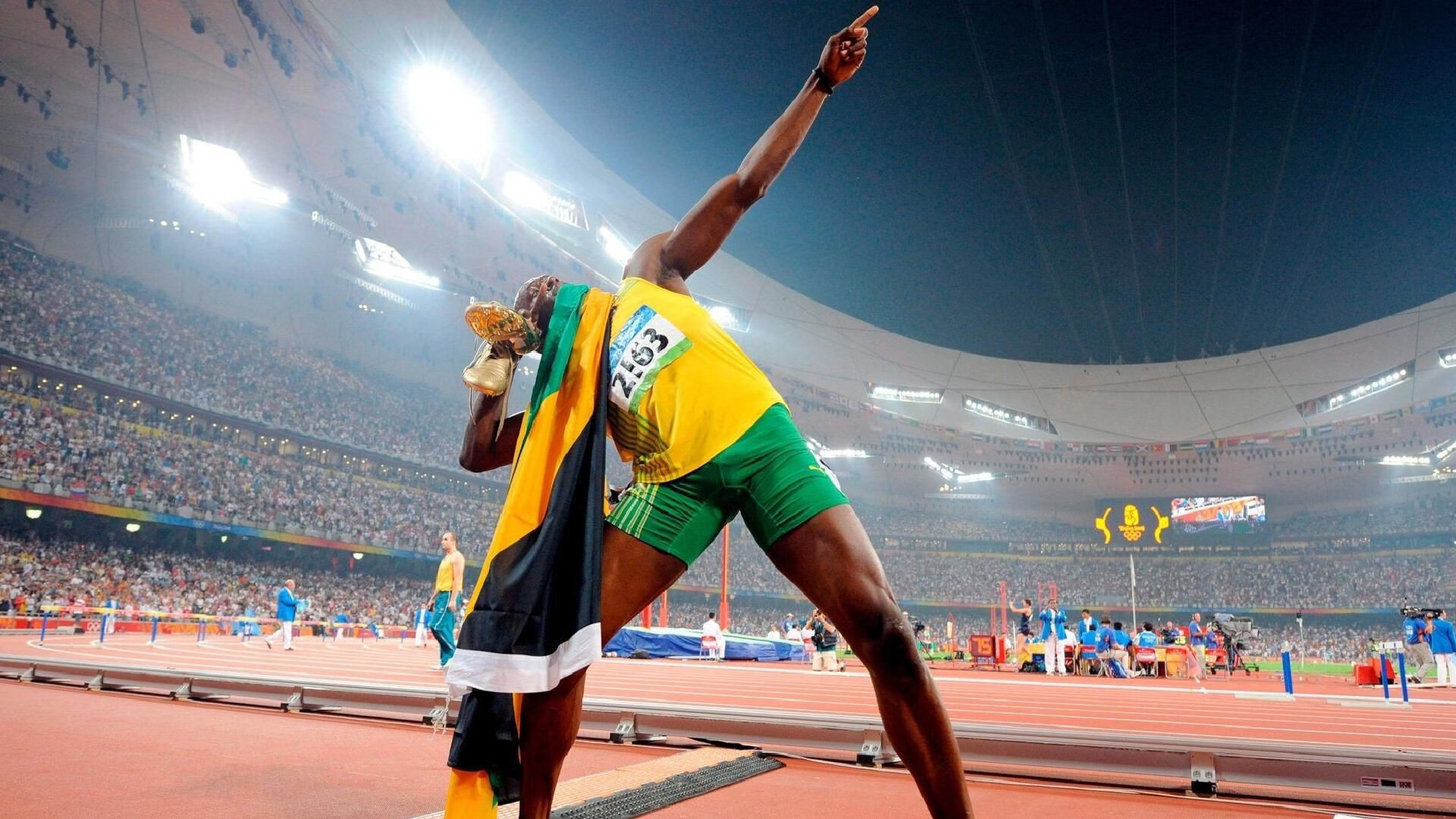 “德甲最后冲刺：多队誓夺冠军宝座”，德甲最高分夺冠